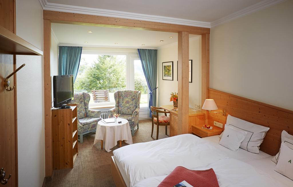 Waldhaus Ohlenbach Hotel ชมาลเลนแบร์ก ภายนอก รูปภาพ